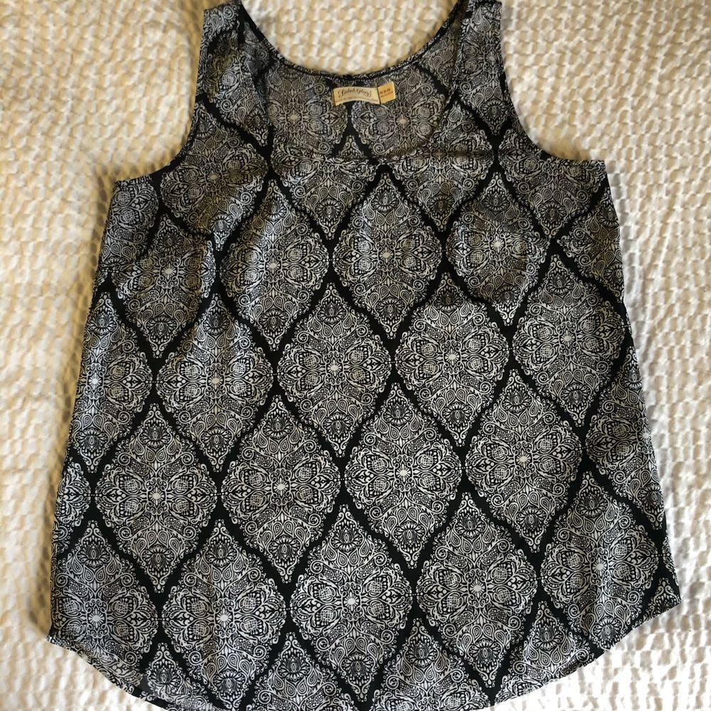 Filigree Tank